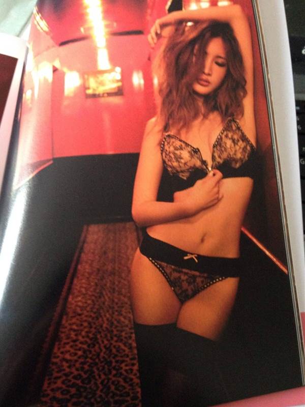 紗栄子 ブラジャーとパンツの下着姿、セミヌード、横乳チラリ、お尻丸出しエロ画像
