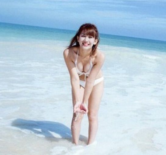 ℃-ute岡井千聖の巨乳ビキニ水着画像「輝いて見えます」