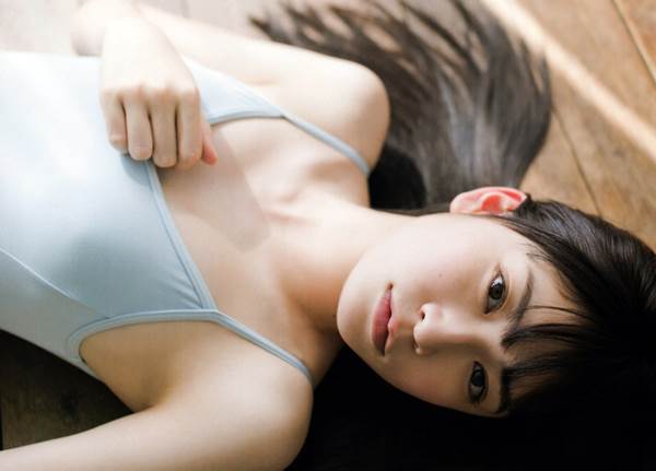 NMB48メンバーのスクール水着画像「スク水と体操服が最高のアンバランス」