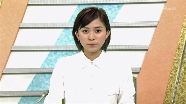 山本雪乃アナの報道中のテレビ画像