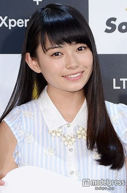 大家族貧乏生活を告白した２０００年に一人の美少女アイドル滝口ひかりのビキニ水着画像