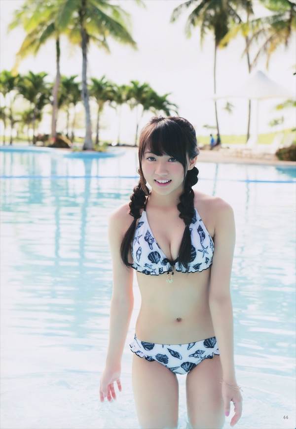 AKB48木崎ゆりあのエロいわき、ビキニ水着画像