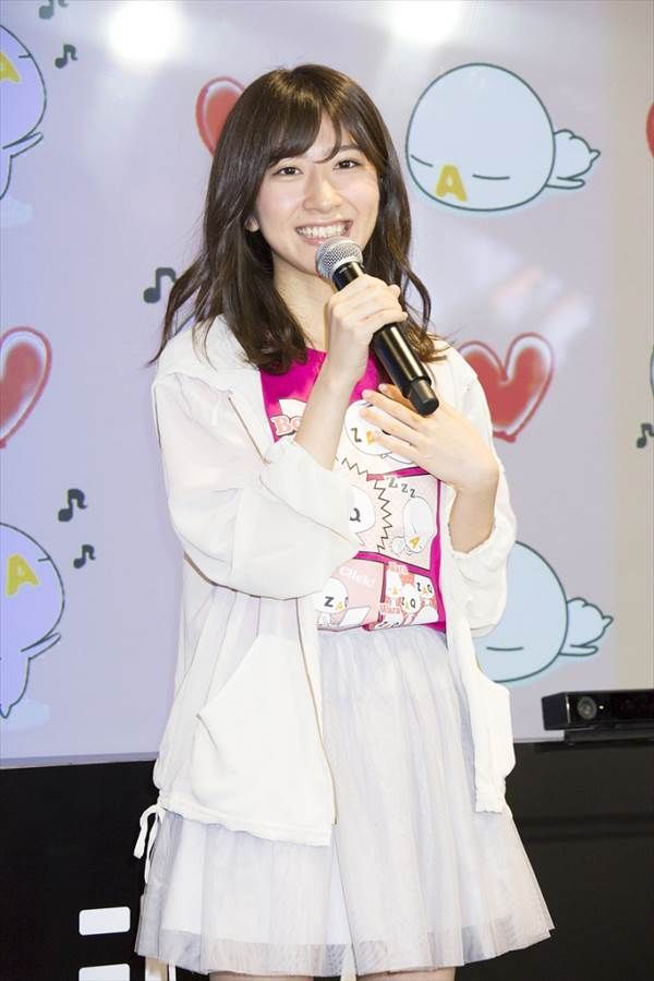 ラジオ番組の企画を寝過ごしてすっぽかしたAKB48石田晴香の胸の谷間見え、ビキニ水着エロ画像