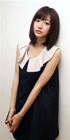 『高３の１８歳』グラドル武田玲奈の「本田翼さんのように早く“ショートカット女優”の仲間入りがしたい」ビキニ水着画像