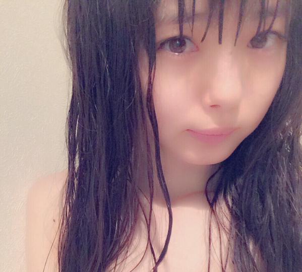 NMB48フレッシュレモン市川美織 のセクシーなエロ画像