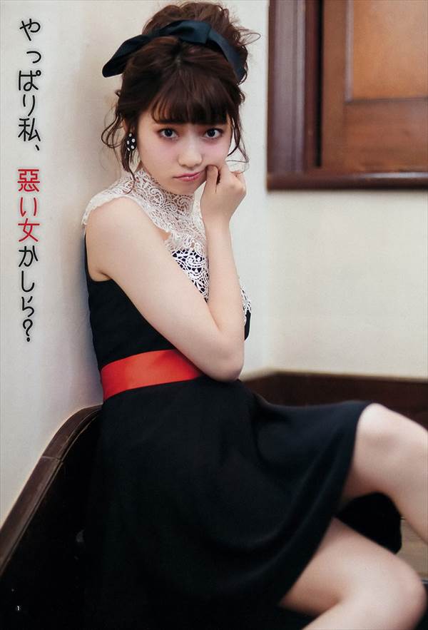 AKB48島崎遥香がインストグラムでウィンクしてキスミー写真画像