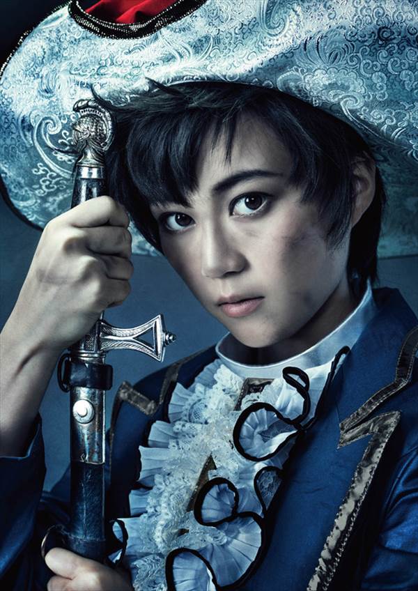 乃木坂４６生田絵梨花が主演の「リボンの騎士」のコスプレ衣装画像