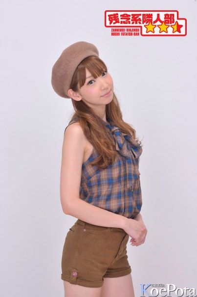 声優井上麻里奈の水に濡れたエロすぎるスクール水着の股間から水が滴ってる画像