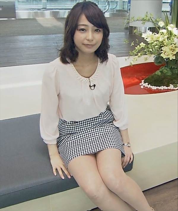 宇垣美里アナのタイトスカートからエロい太もも生足画像