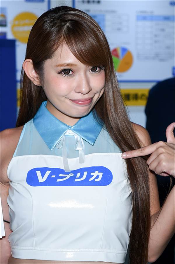 ＴＧＳ２０１５でミニスカエロコスプレでムチムチ太ももエロ画像