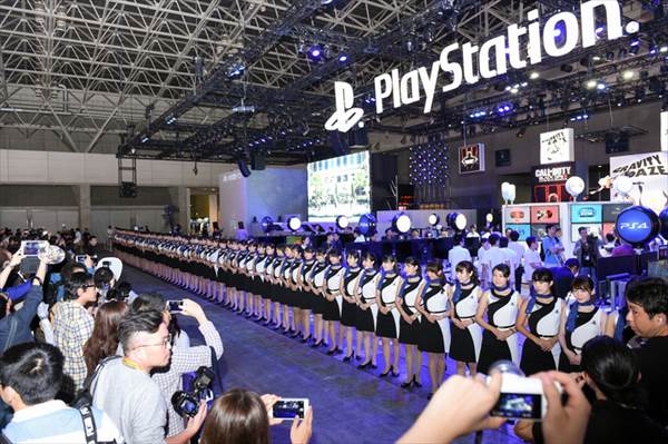 ＴＧＳ２０１５でミニスカエロコスプレでムチムチ太ももエロ画像