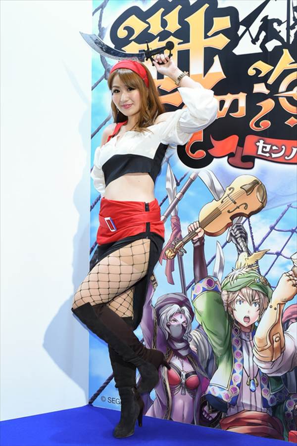 ＴＧＳ２０１５で前がぱっくり開いておっぱい胸の谷間丸見えエロコスプレ画像