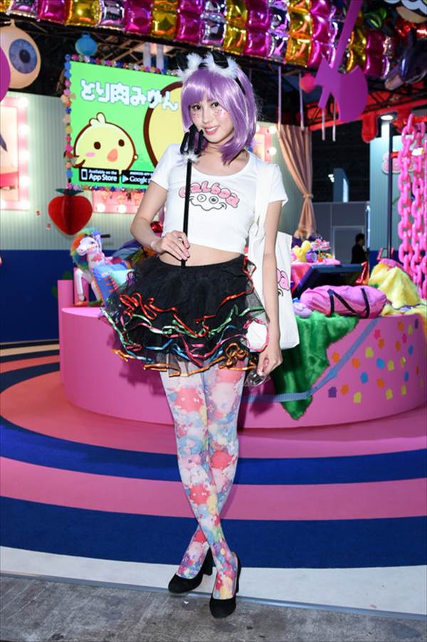 ＴＧＳ２０１５で前がぱっくり開いておっぱい胸の谷間丸見えエロコスプレ画像