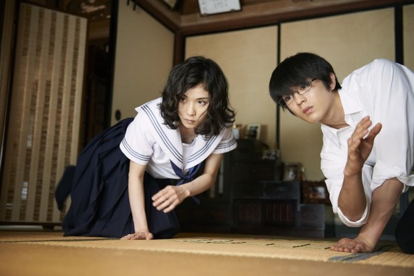 実写映画『ちはやふる』の広瀬すずの女子高生制服姿が像