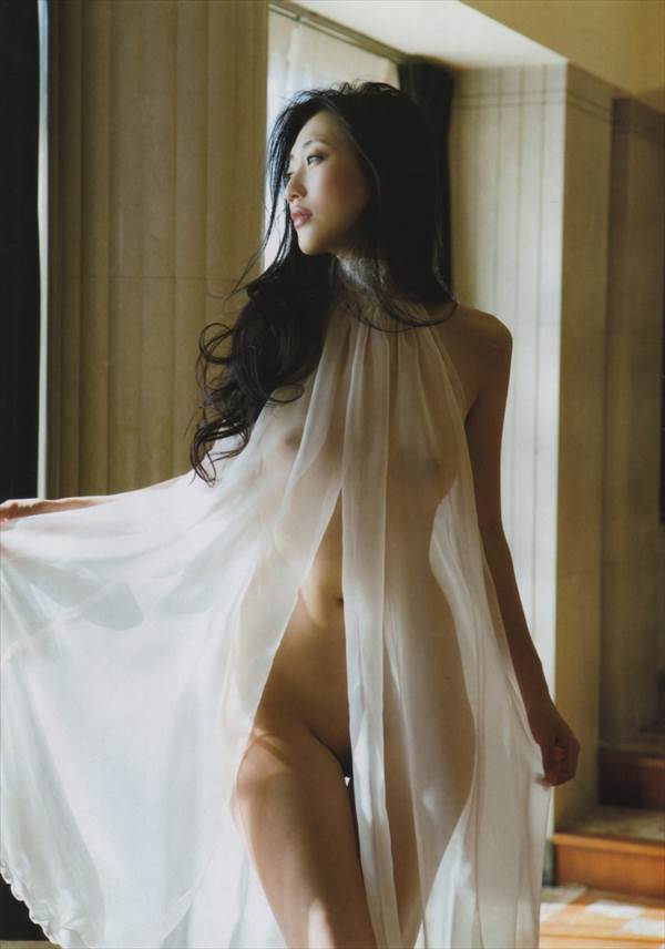 壇蜜のエロ下着姿画像、エロ小説家岩井志麻子「壇蜜さんって処女なんじゃないか」