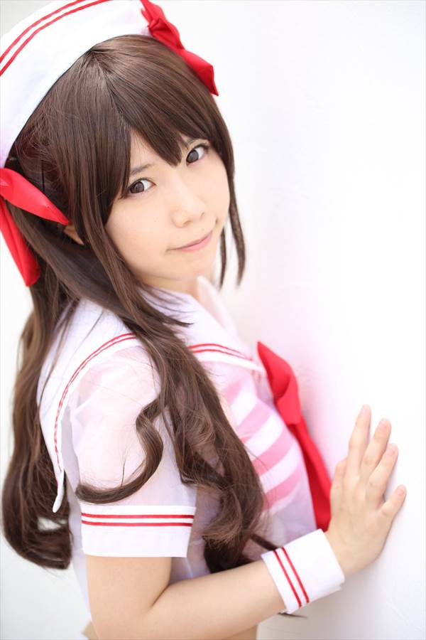 セーラームーン水着コスプレイヤーのエロい画像